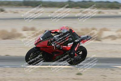 media/Nov-15-2025-Race Pace (Sat) [[8de605a2d8]]/Verified Riders/Turn 9 Inside (950am)/